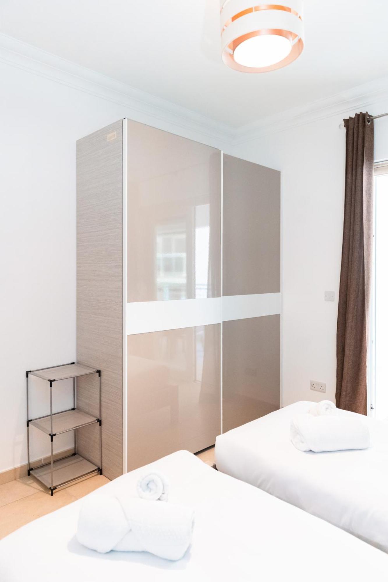 סליאמה Luxury Seafront 3Br With Pool By Arcobnb מראה חיצוני תמונה