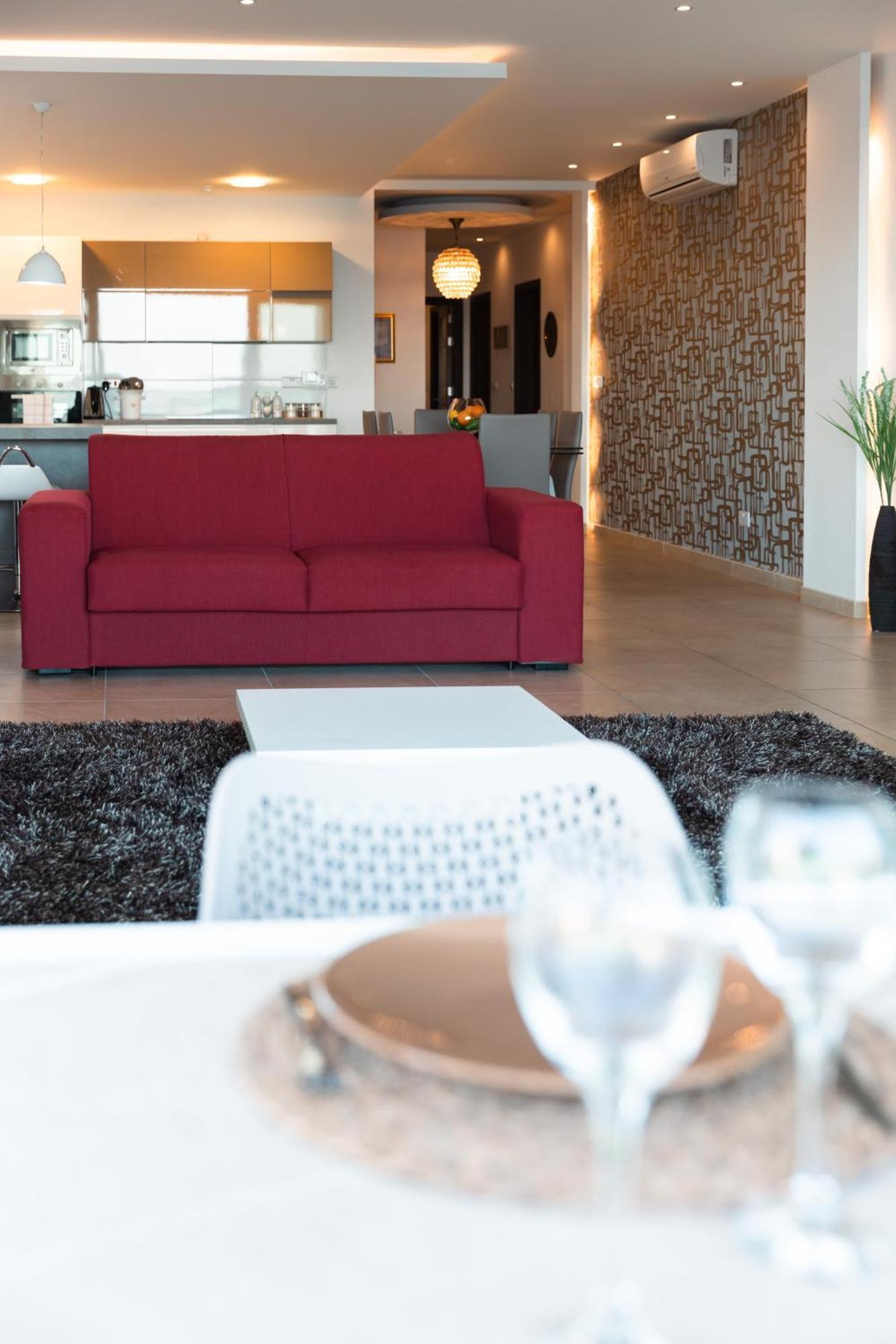סליאמה Luxury Seafront 3Br With Pool By Arcobnb מראה חיצוני תמונה
