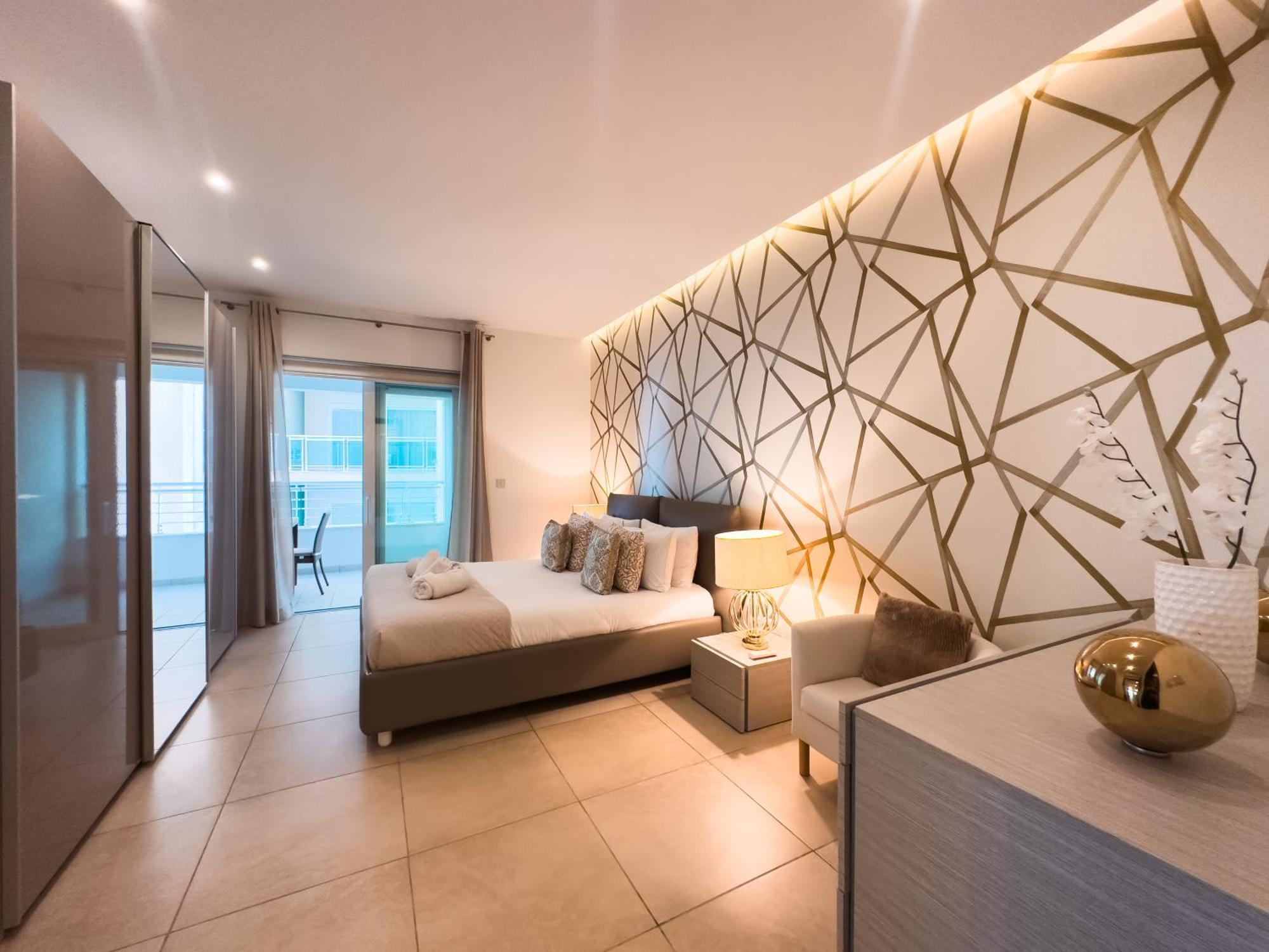 סליאמה Luxury Seafront 3Br With Pool By Arcobnb מראה חיצוני תמונה