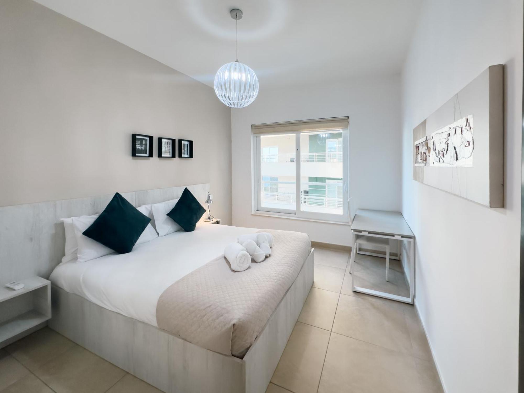 סליאמה Luxury Seafront 3Br With Pool By Arcobnb מראה חיצוני תמונה