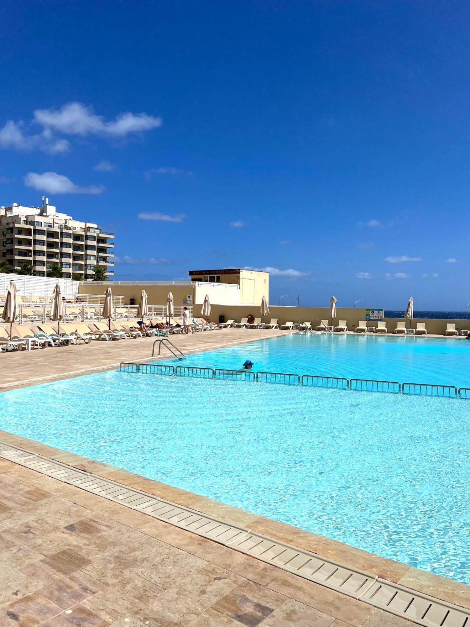 סליאמה Luxury Seafront 3Br With Pool By Arcobnb מראה חיצוני תמונה
