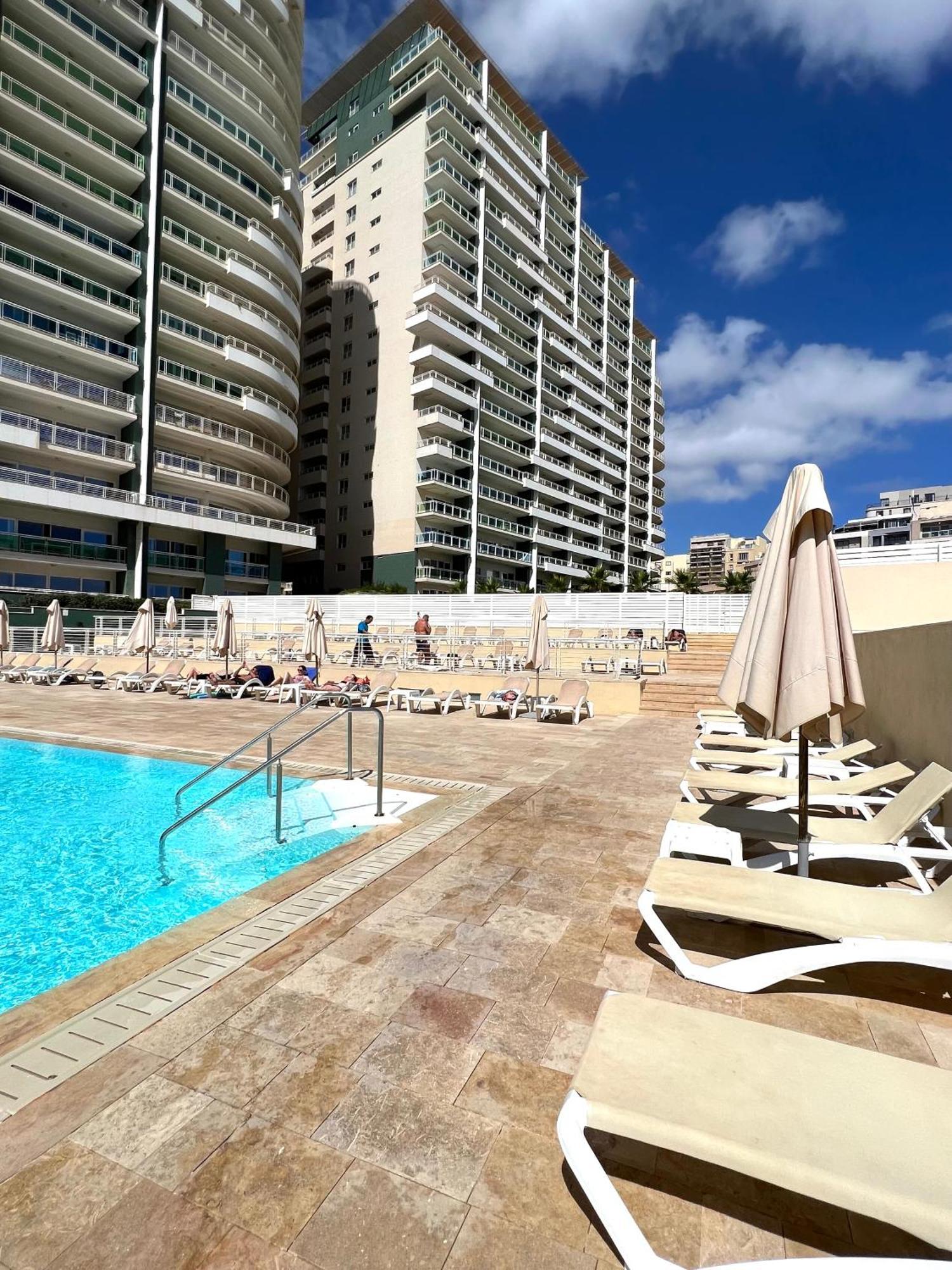 סליאמה Luxury Seafront 3Br With Pool By Arcobnb מראה חיצוני תמונה