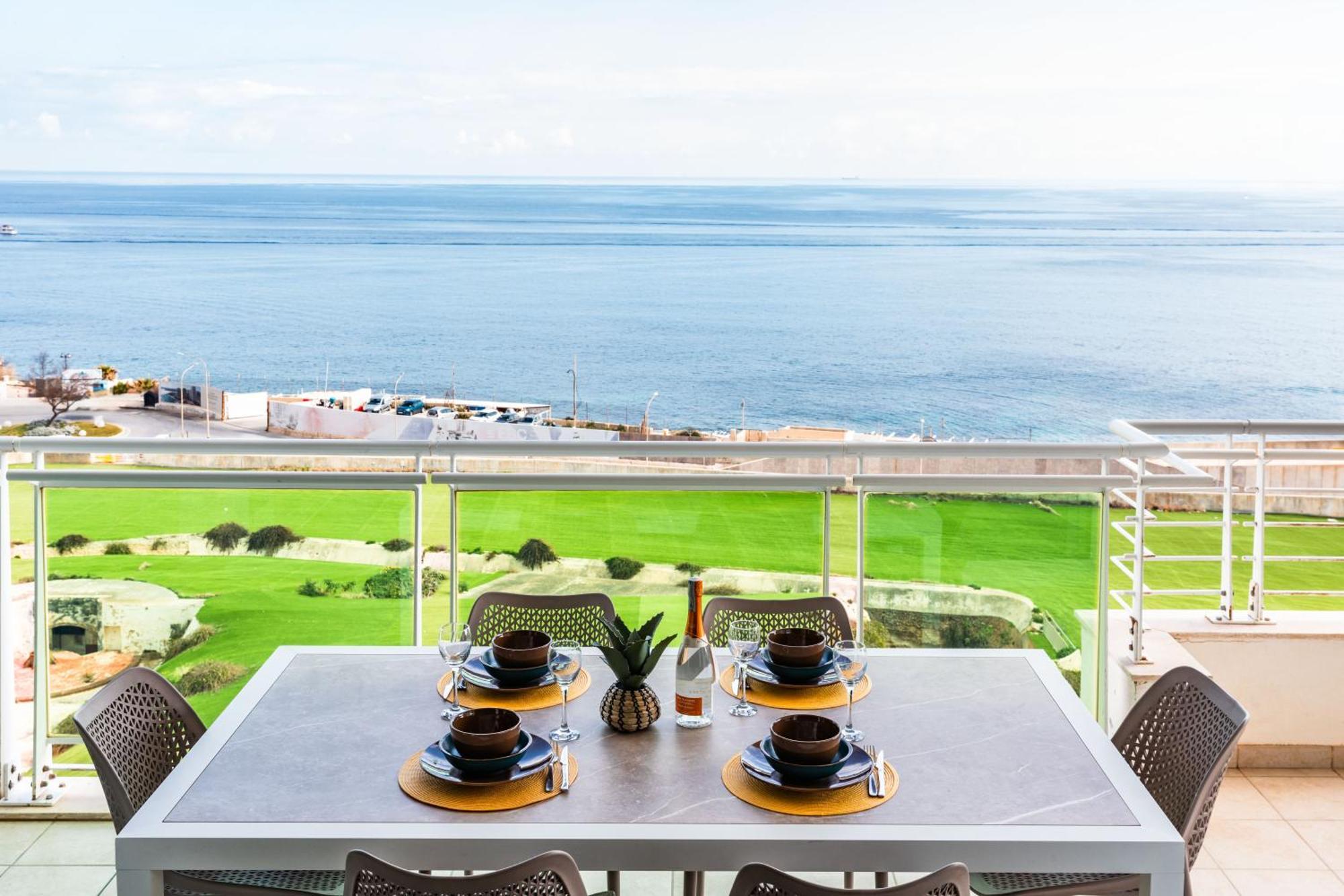 סליאמה Luxury Seafront 3Br With Pool By Arcobnb מראה חיצוני תמונה